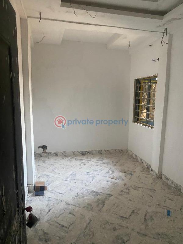 2 bedroom Block Of Flats For Sale Alagomeji Yaba Lagos - 4