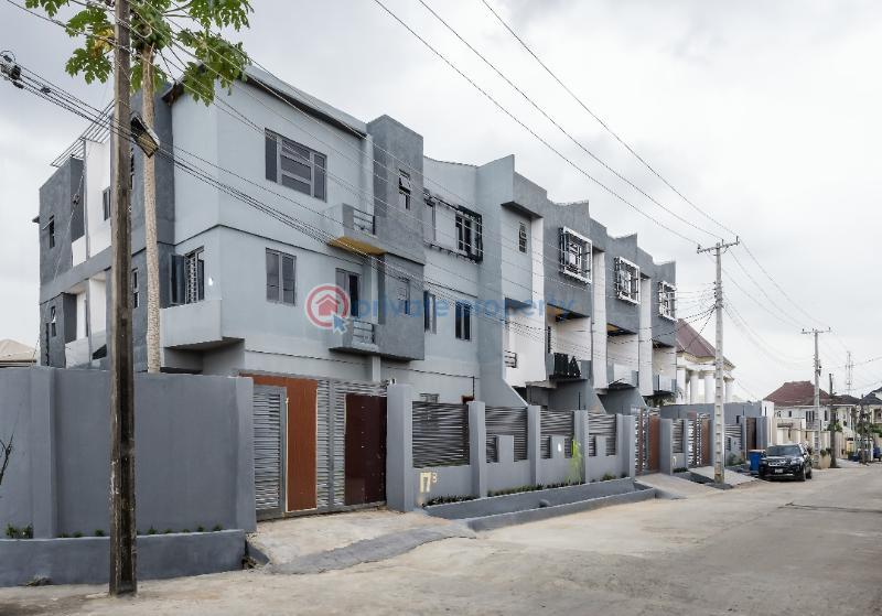 4 bedroom Terraced Duplex For Sale Medina Estate Gbagada Atunrase Medina Gbagada Lagos - 0