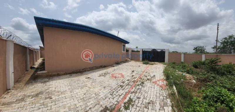 3 bedroom House For Rent Mogona Area Off Akala Express Way Ibadan Oyo - 2