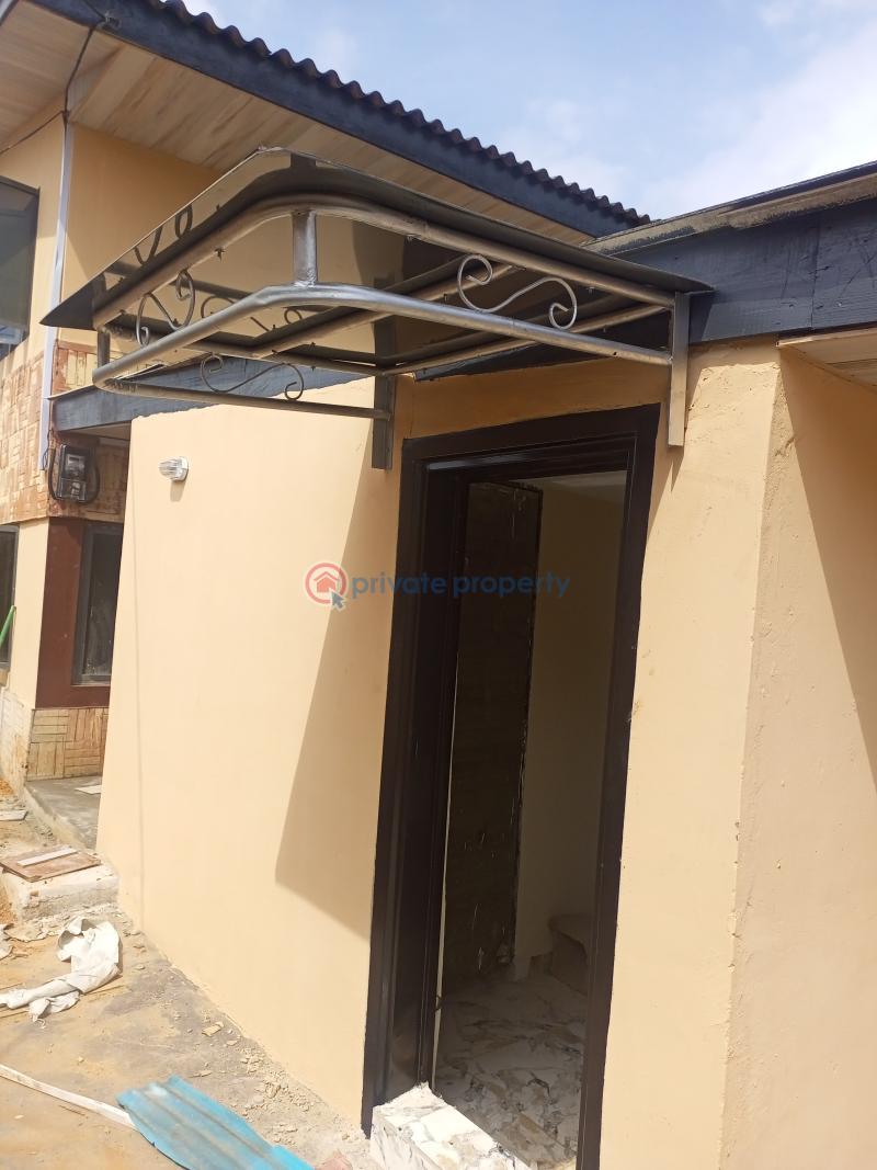 1 bedroom Self Contain For Rent New Bodija Bodija Ibadan Oyo - 0