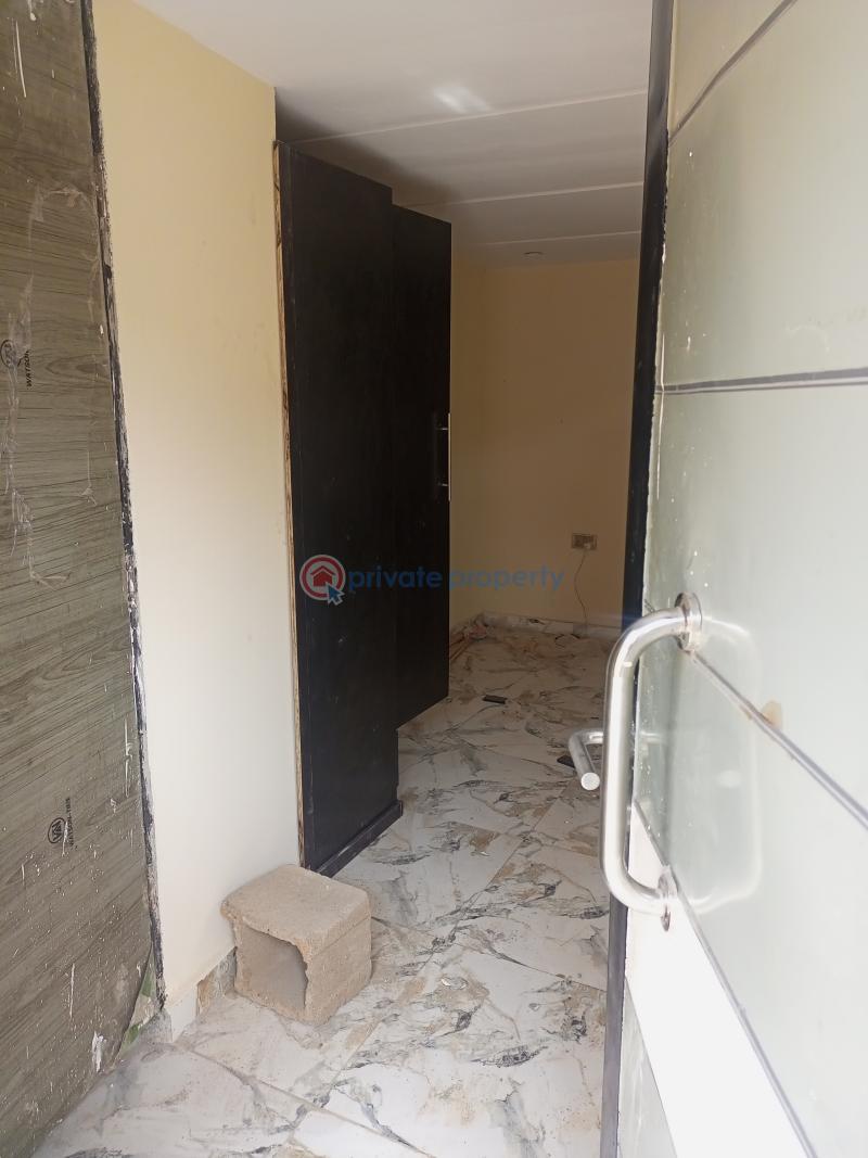 1 bedroom Self Contain For Rent New Bodija Bodija Ibadan Oyo - 2