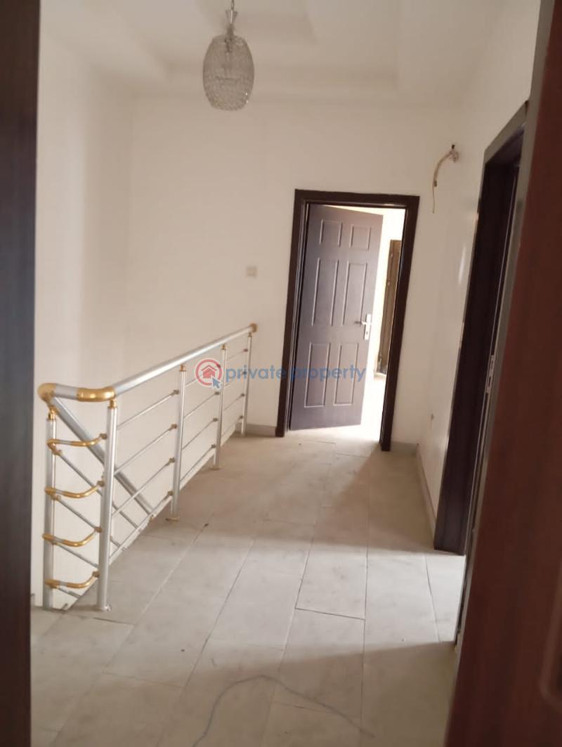 4 bedroom Semi detached Duplex For Rent Along Lekki Expressway Lagos - 3