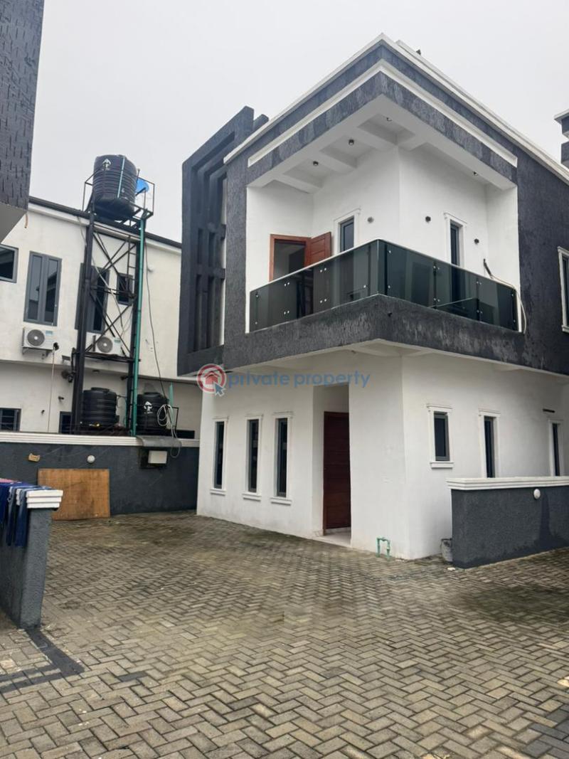 1 bedroom Self Contain For Rent Vinjoe Court In Ocean Harbor Estate Orchid Road Lekki Phase 2 Lagos - 0