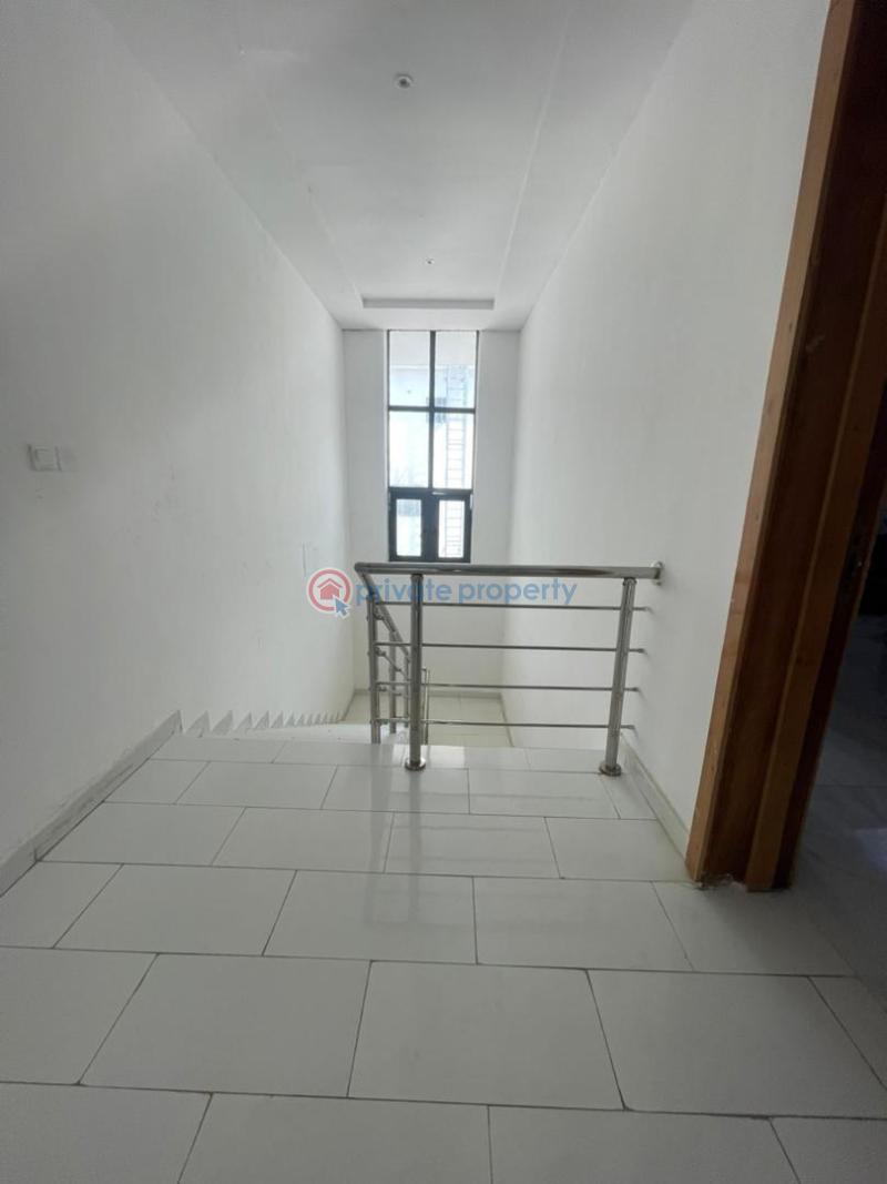 3 bedroom Block Of Flats For Rent Gbangbala Estate Ikate Ikate Elegushi Lekki Lagos - 4