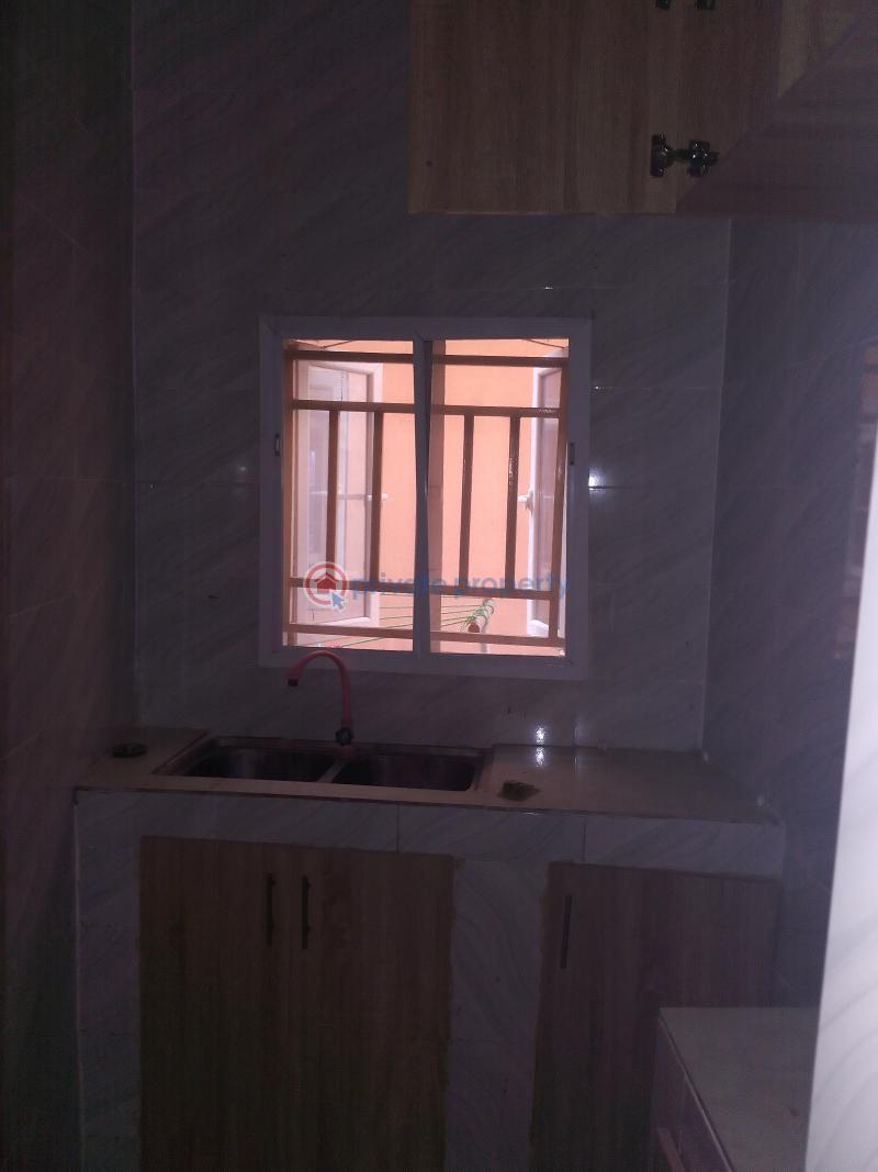 1 bedroom Flat & Apartment For Rent Ologolo Lekki Lagos State Ologolo Lekki Lagos - 1