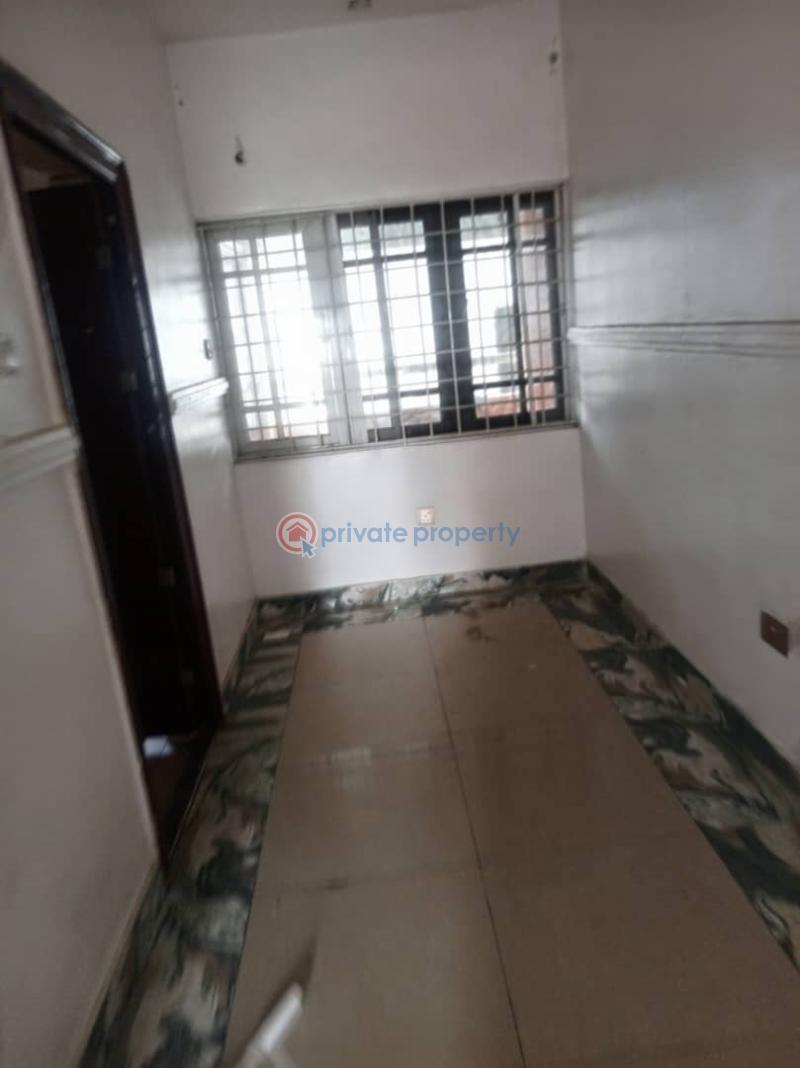 2 bedroom Block Of Flats For Rent Remlek Badore Ajah Lagos - 3