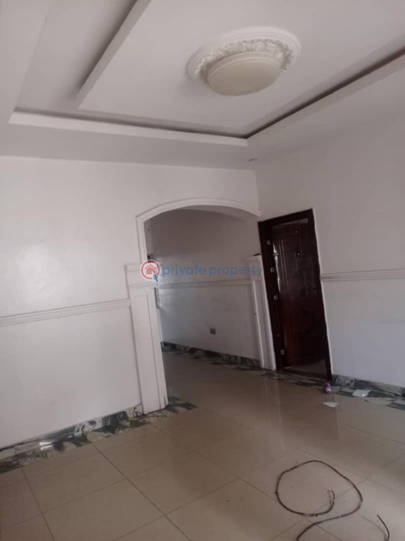 2 bedroom Block Of Flats For Rent Remlek Badore Ajah Lagos - 5
