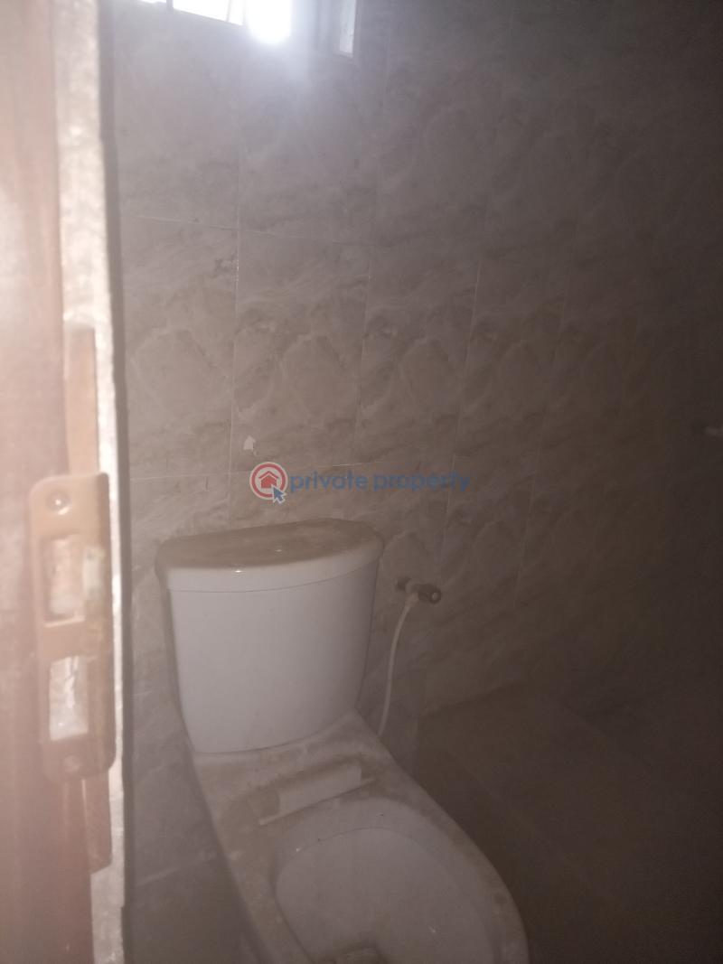 3 bedroom House For Rent Container Bus Stop, Opposite Green Spring School, Awoyaya Ajah Lagos - 5