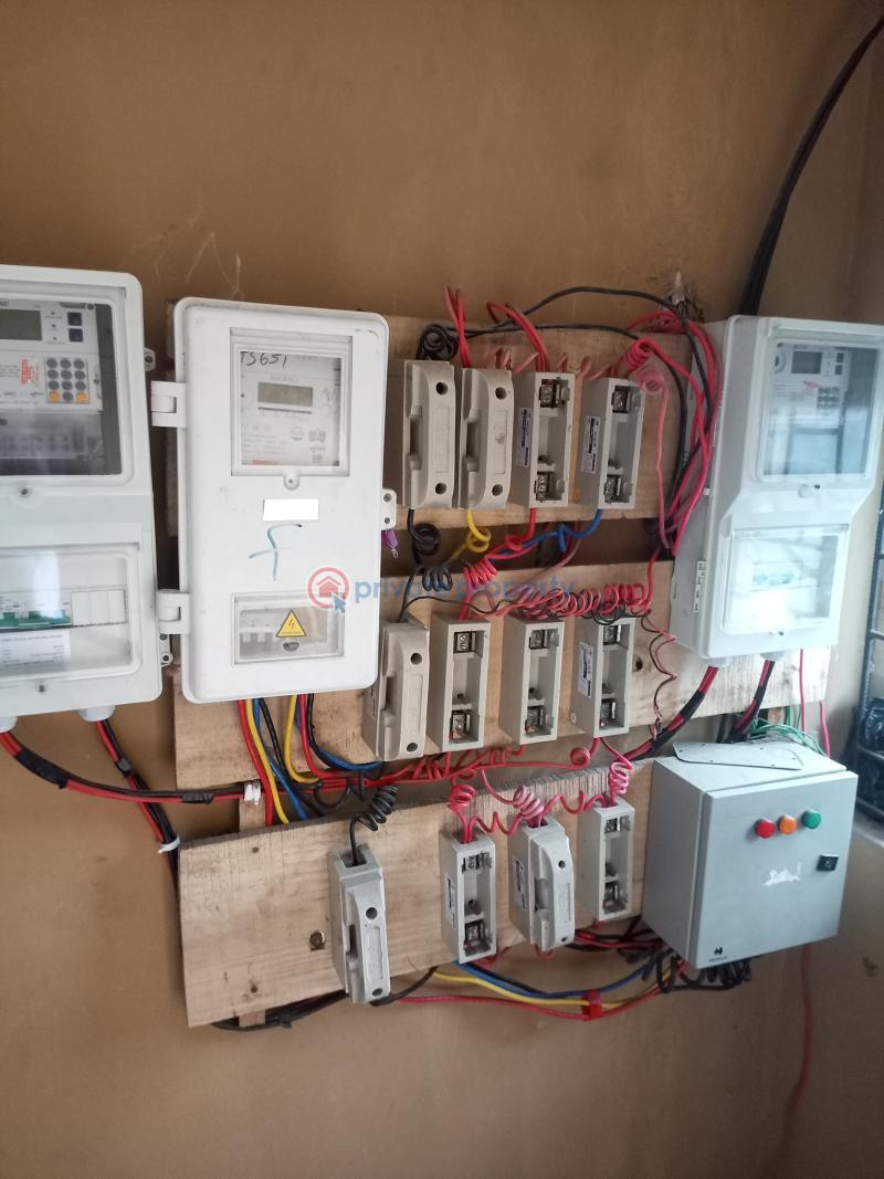 3 bedroom House For Rent Container Bus Stop, Opposite Green Spring School, Awoyaya Ajah Lagos - 4