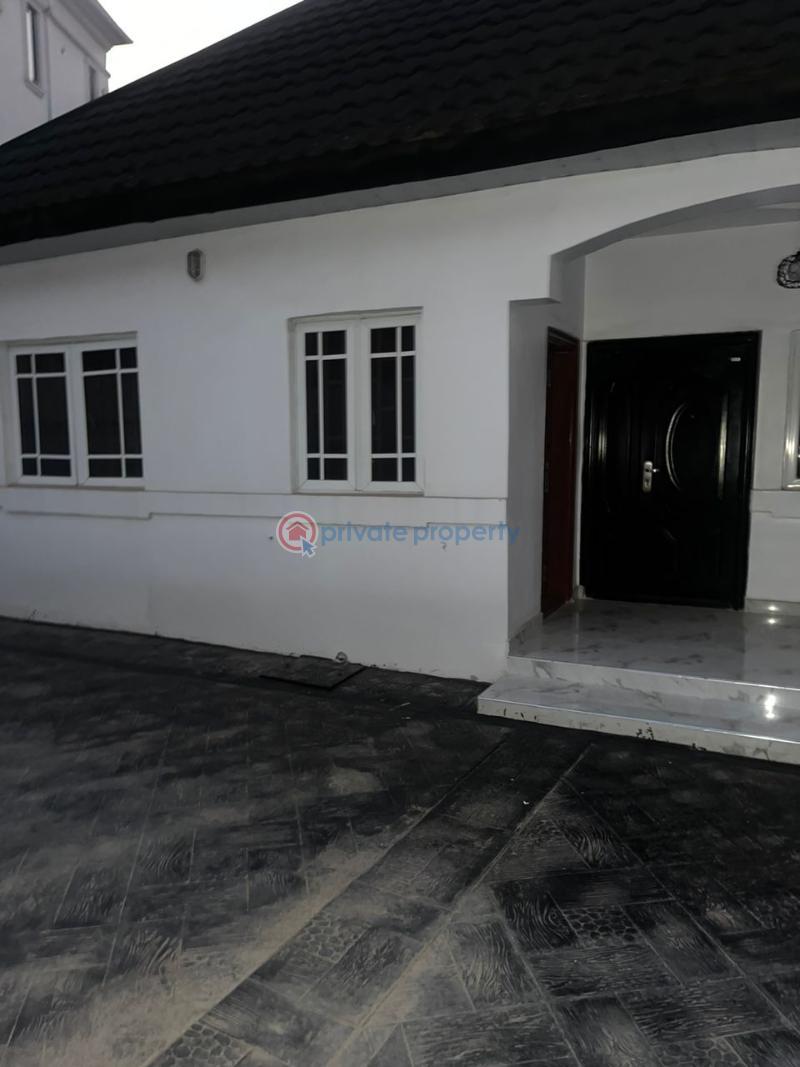 Sharp 2bedroom flat - 1 House For Rent Thomas Estate Ajah Lagos - 1