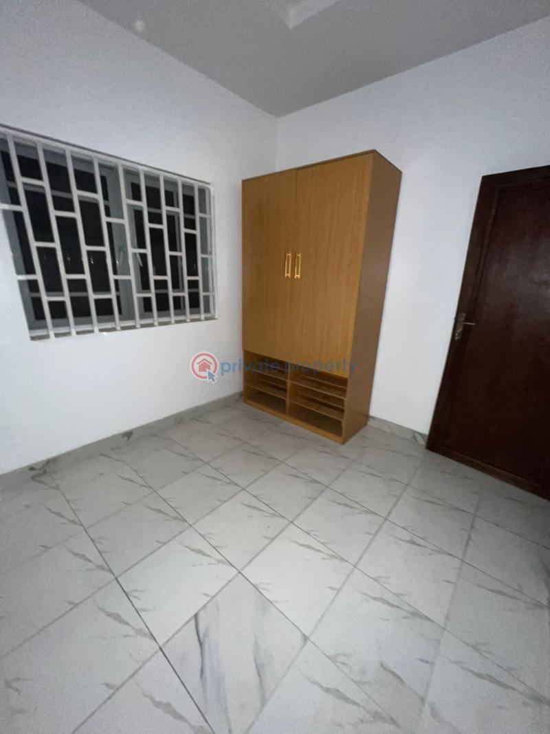 Sharp 2bedroom flat - 4 House For Rent Thomas Estate Ajah Lagos - 4
