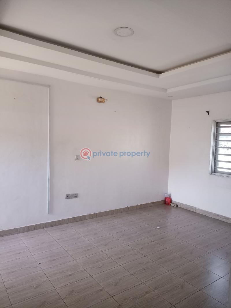 For rent 2 bedroom House Losoro Onimalu In Lakowe Lakowe Ajah Lagos