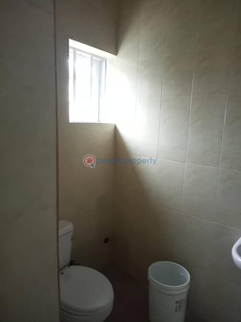 For rent 2 bedroom House Unilag Estate, Just Before Ologunfe Bus Stop