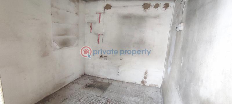 Shop For Rent Off Cmd Road Cmd Road Kosofe/Ikosi Lagos - 0