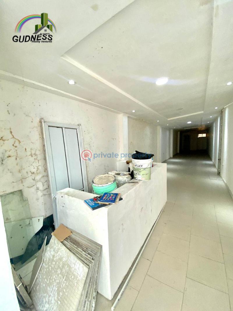 Shop For Rent Lekki Phase 1 Lagos - 4