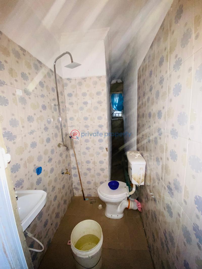 1 bedroom Self Contain For Rent New Bodija Ibadan Oyo - 3