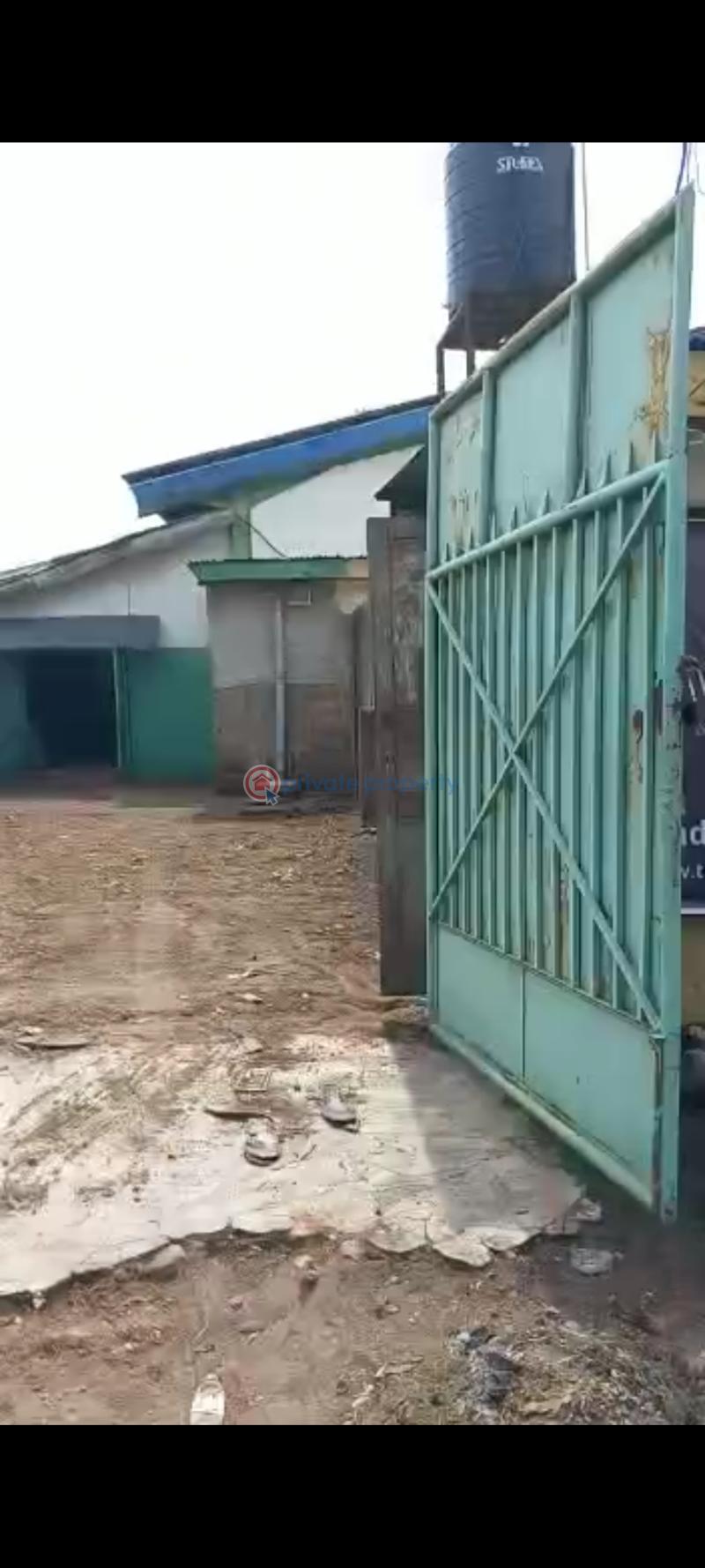 Shop For Rent Adeoyo Ring Road Arround Lister Rofiha Ibadan Oyo - 5