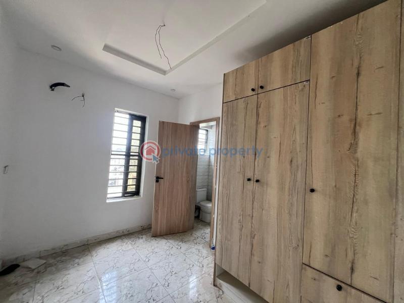 2 bedroom Block Of Flats For Sale Along Lekki Expressway Lagos - 2