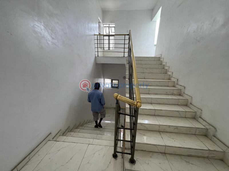 2 bedroom Block Of Flats For Sale Along Lekki Expressway Lagos - 7