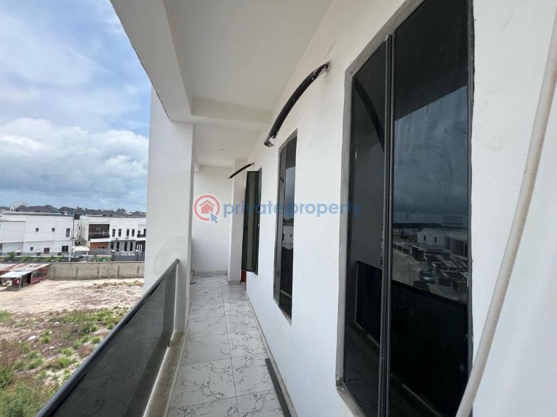 2 bedroom Block Of Flats For Sale Along Lekki Expressway Lagos - 8