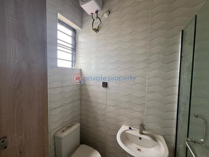 2 bedroom Block Of Flats For Sale Along Lekki Expressway Lagos - 9