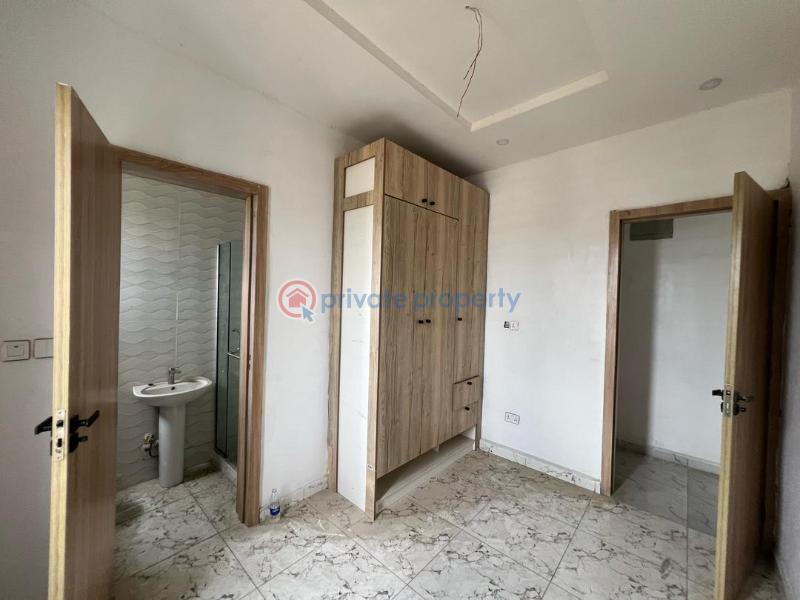2 bedroom Block Of Flats For Sale Along Lekki Expressway Lagos - 10