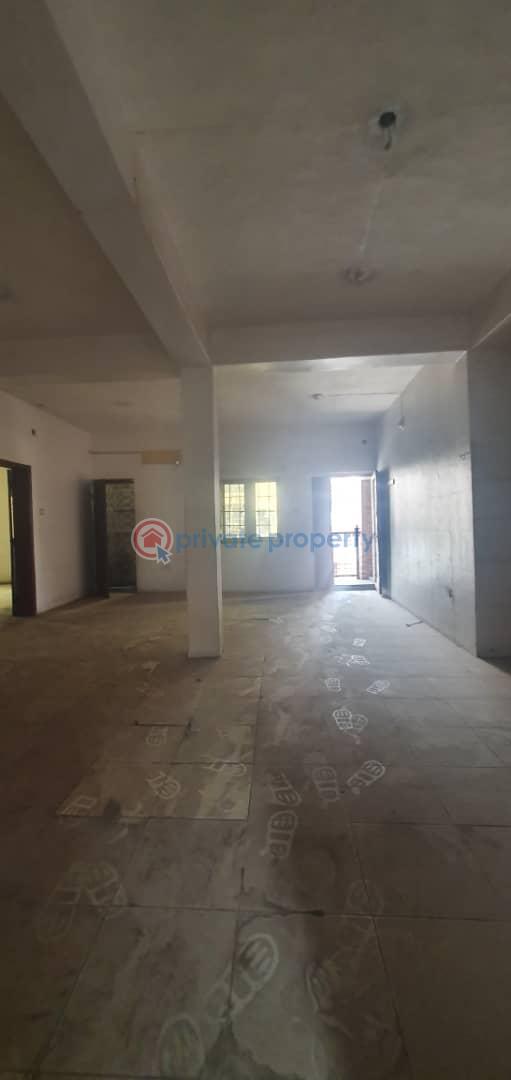 3 bedroom Commercial Property For Rent Off Herbert Macaulay Way, Yaba Lagos - 0
