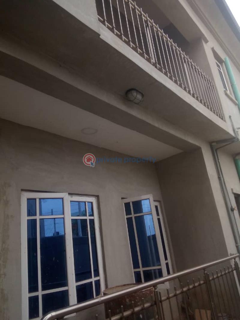 3 bedroom Flat & Apartment For Rent Unlag Estate, Phase 1, Magodo Isheri Ikeja Lagos - 1