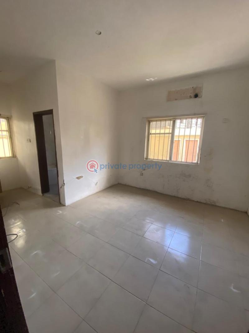 3 bedroom Block Of Flats For Rent Estate Osapa London Lekki Lagos - 3