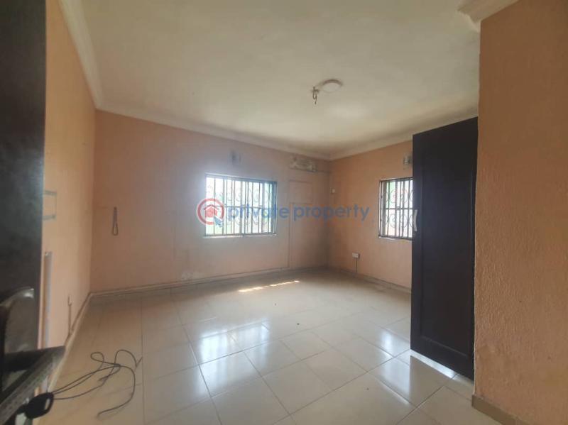 3 bedroom Flat & Apartment For Rent Yaba Lagos - 16