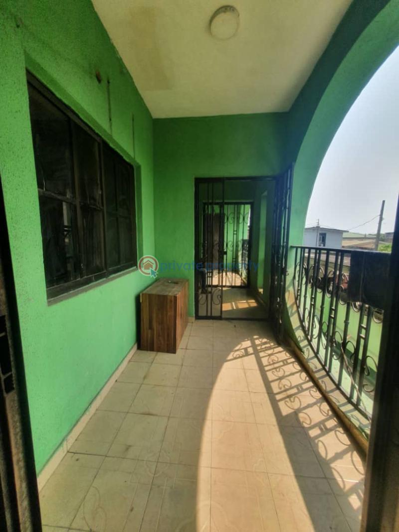 3 bedroom Flat & Apartment For Rent Yaba Lagos - 10