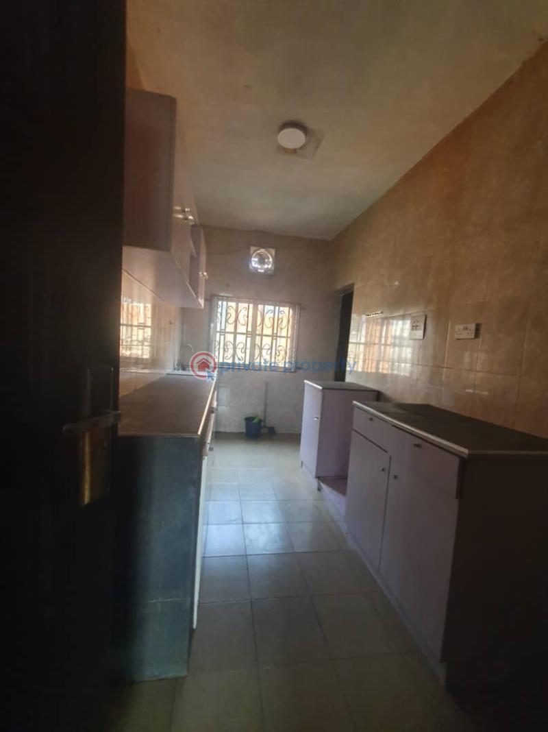 3 bedroom Flat & Apartment For Rent Yaba Lagos - 7