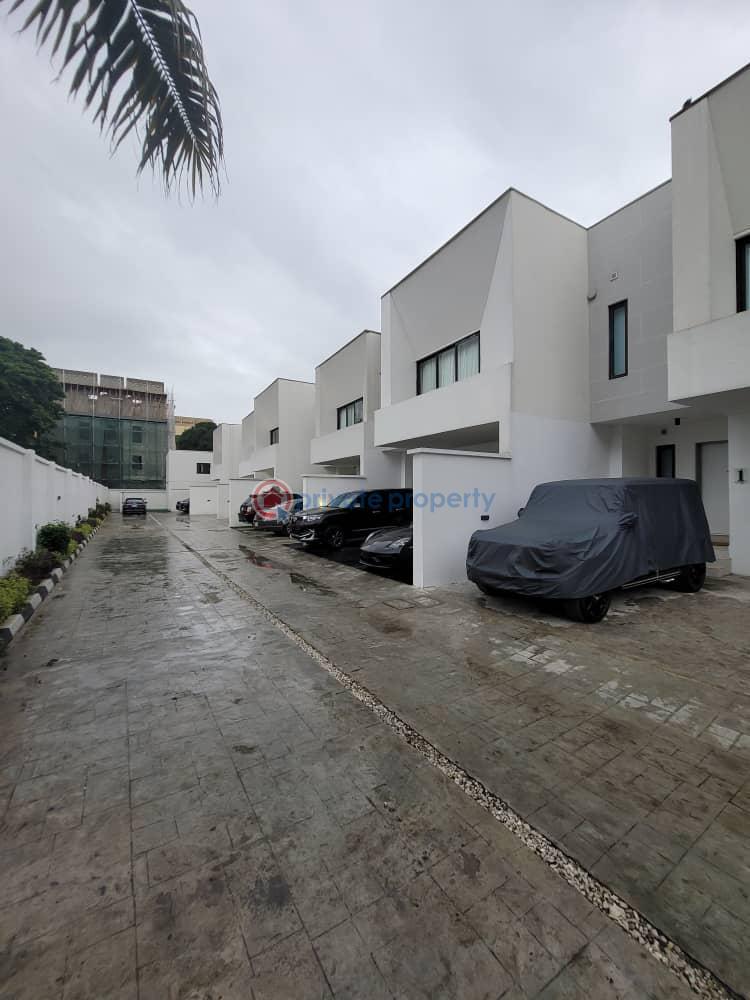 For rent 3 bedroom House Victoria Island Lagos (PID 3PBBMB) Private