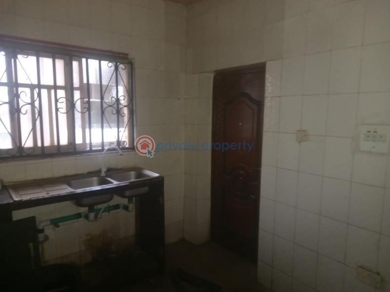 For rent 3 bedroom Flat & Apartment Maplewood Estate Oko Oba Agege