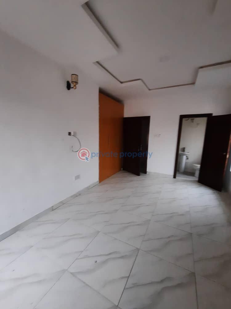 3 bedroom Flat & Apartment For Sale Mende Maryland Lagos - 11
