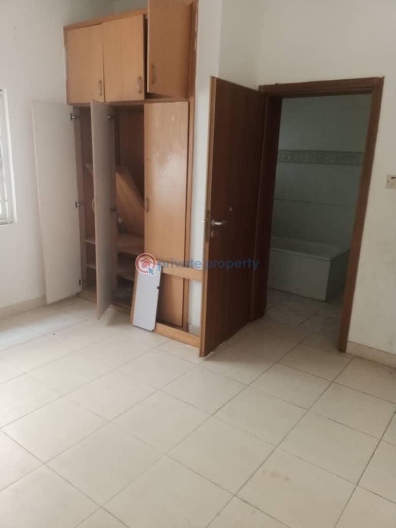 3 bedroom Commercial Property For Rent Sinari Daranijo Victoria Island Lagos - 2