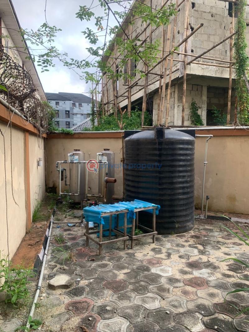 4 bedroom Detached Duplex For Rent Along Lekki Expressway Lagos - 13