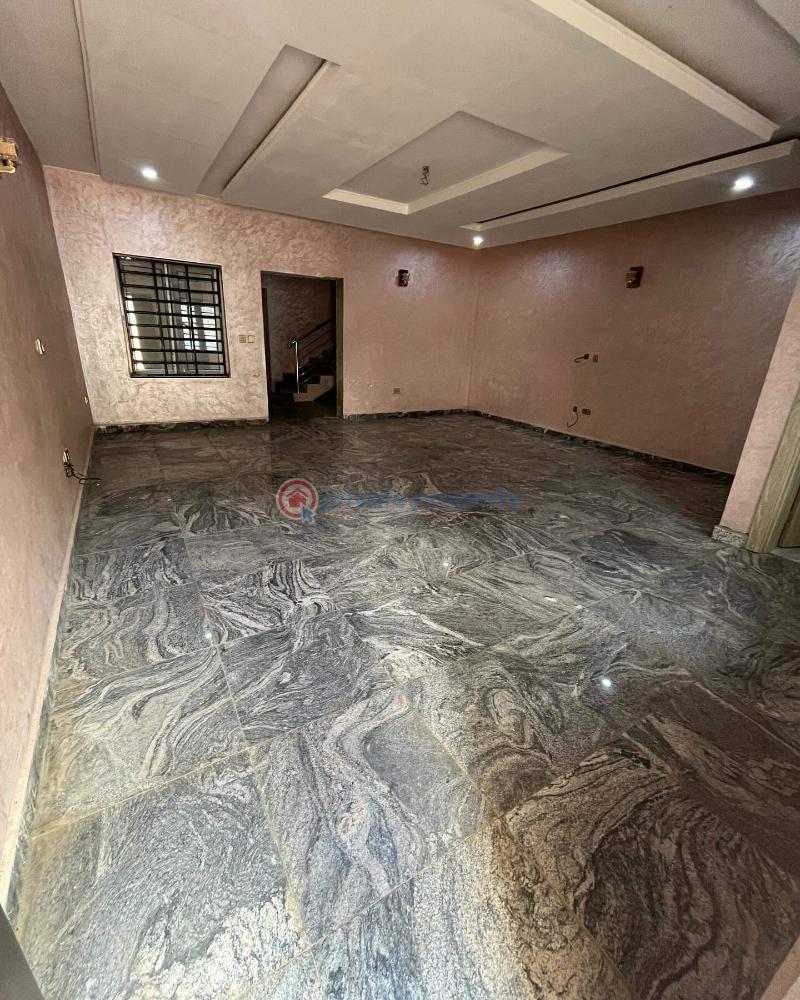 4 bedroom Duplex For Rent Close To Nnpc Guzape Abuja Phase 1  - 2