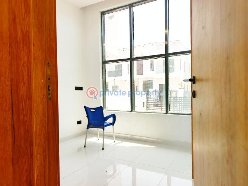 Spacious 5 bedroom fully detached duplex +bq - 7 5 bedroom Detached Duplex For Sale Ajah Lekki , Lagos Lekki Gardens Estate Ajah Lagos - 7