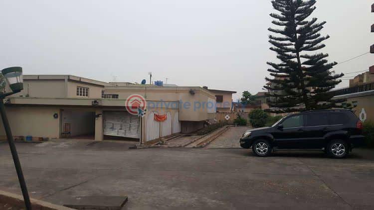 8 bedroom Commercial Property For Sale Ikeja Lagos - 3