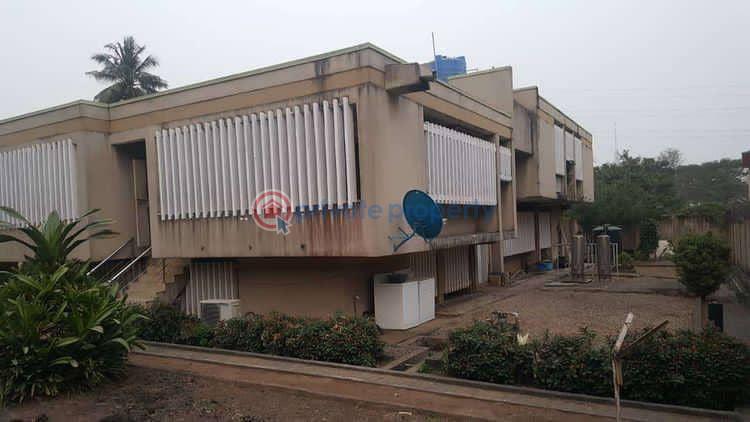 8 bedroom Commercial Property For Sale Ikeja Lagos - 0