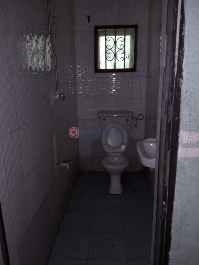 3 bedroom Flat & Apartment For Rent Ogba Lagos - 3