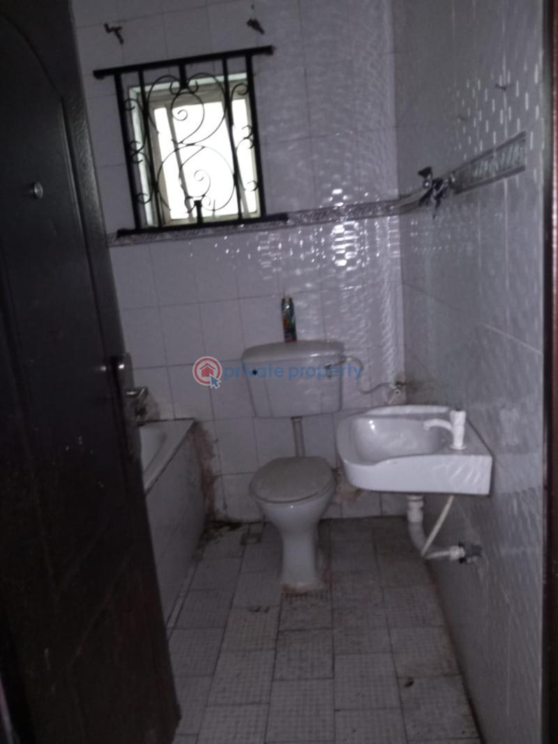 3 bedroom Flat & Apartment For Rent Ogba Lagos - 8