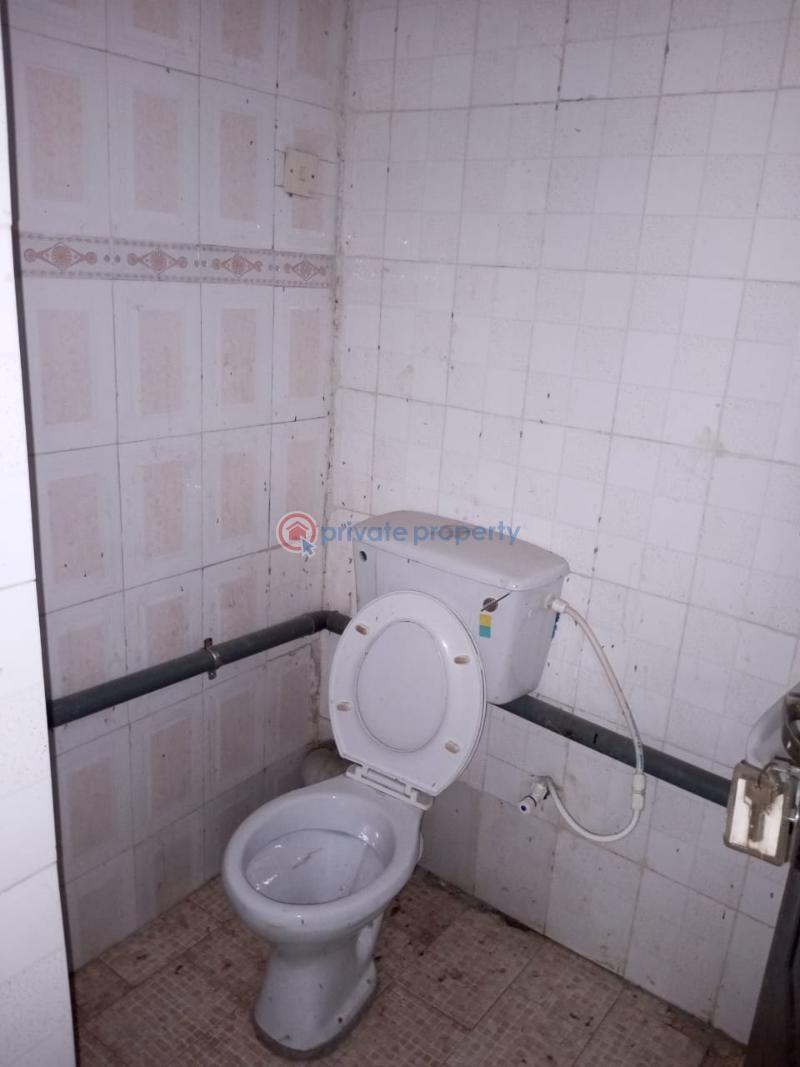 3 bedroom Flat & Apartment For Rent Ogba Lagos - 10