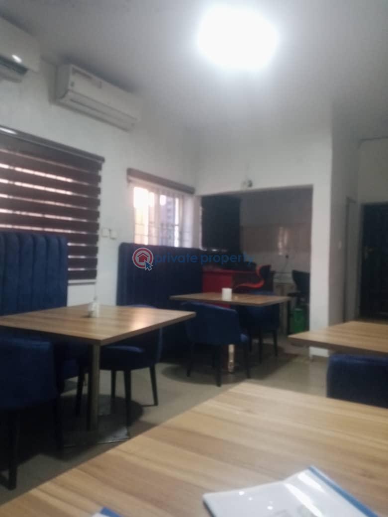 2 bedroom Shop For Rent Surulere Lagos - 5