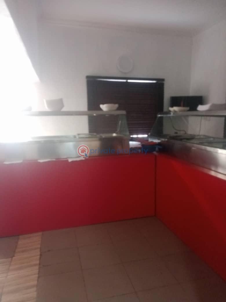 2 bedroom Shop For Rent Surulere Lagos - 4