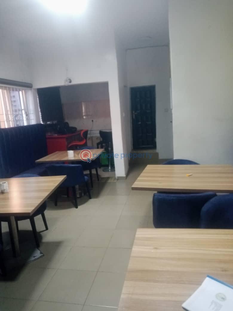 2 bedroom Shop For Rent Surulere Lagos - 0
