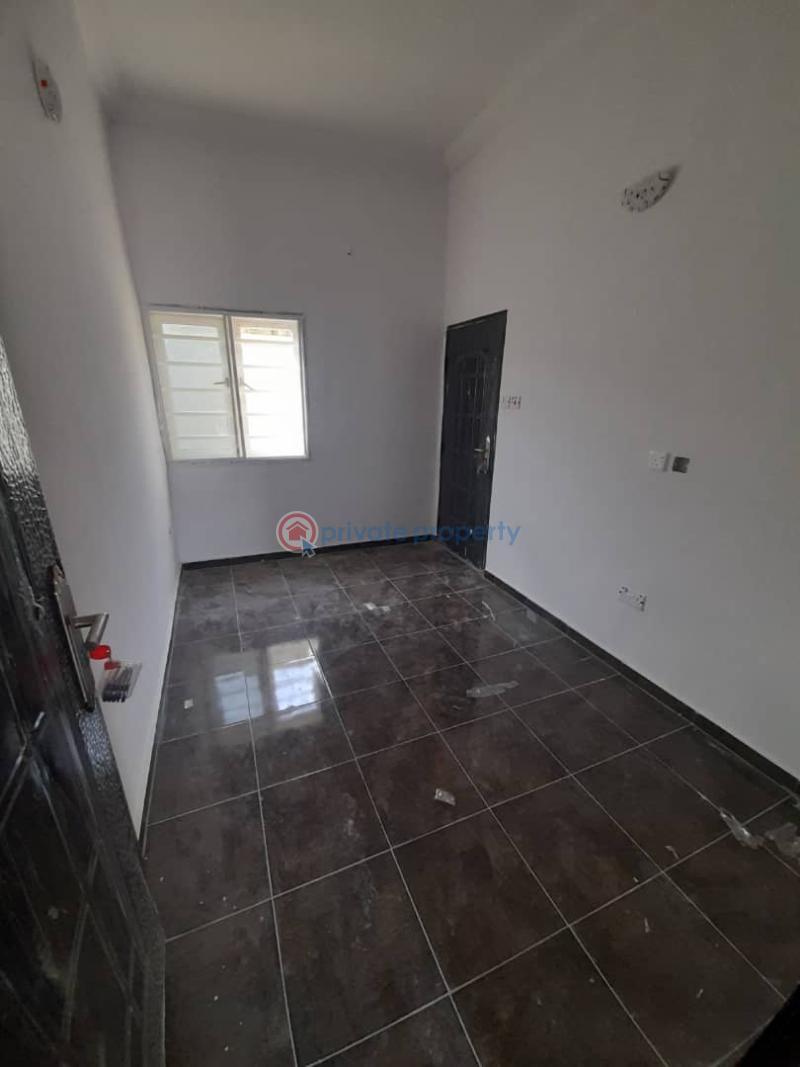 1 bedroom Flat & Apartment For Rent Aiyetuje Bustop 15 Minutes After Lakowe Golf Bustop Ajah Lagos - 3