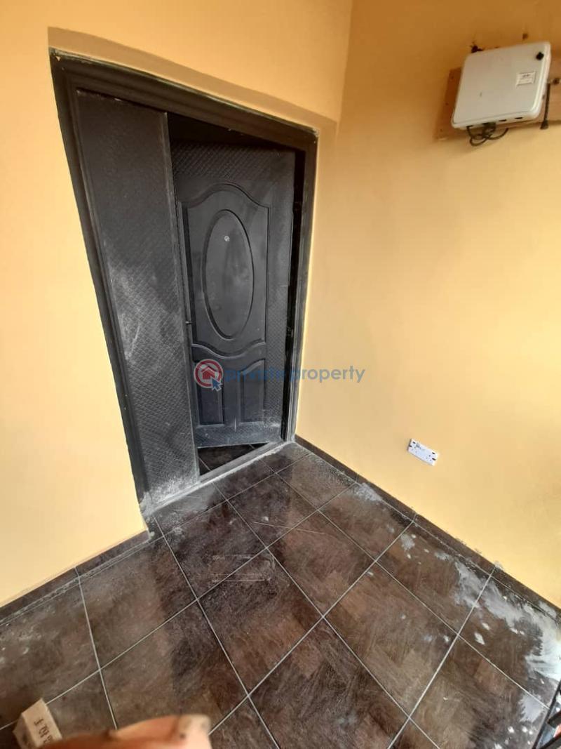 1 bedroom Flat & Apartment For Rent Aiyetuje Bustop 15 Minutes After Lakowe Golf Bustop Ajah Lagos - 5