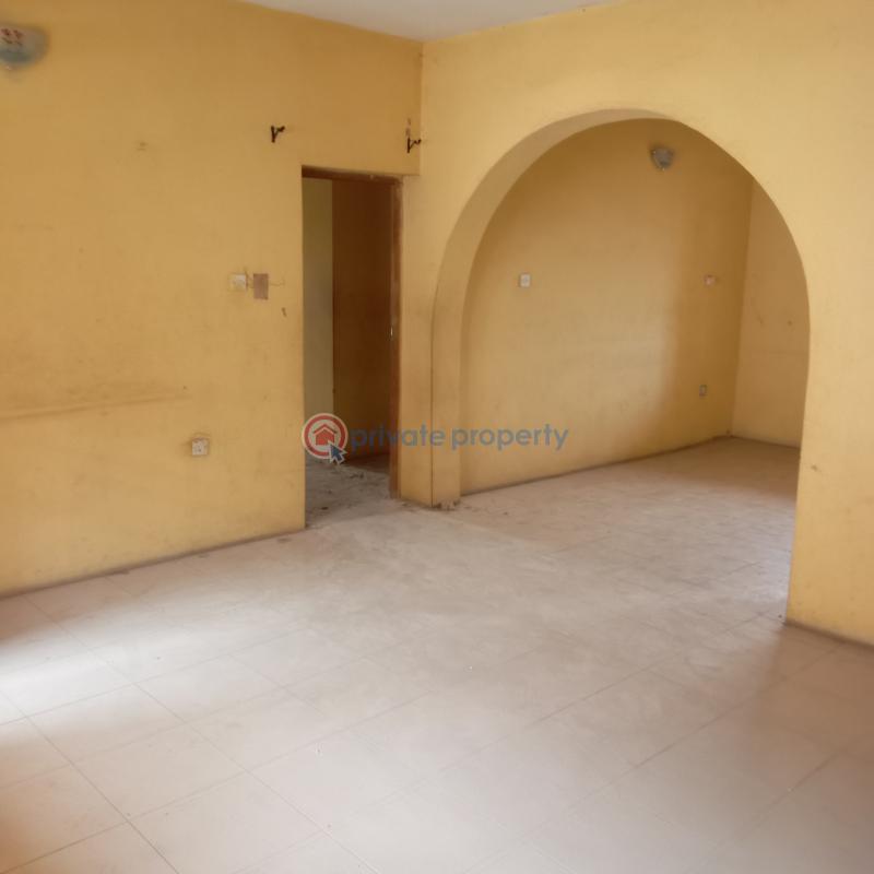 3 bedroom Block Of Flats For Rent Silver Estate, Idimu Ikotun Isolo Lagos - 1
